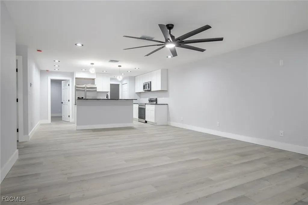 332 W Ventura Avenue Clewiston FL 33440