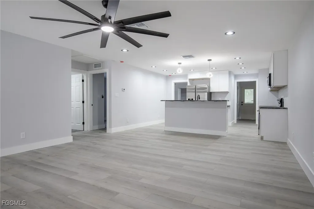 332 W Ventura Avenue Clewiston FL 33440