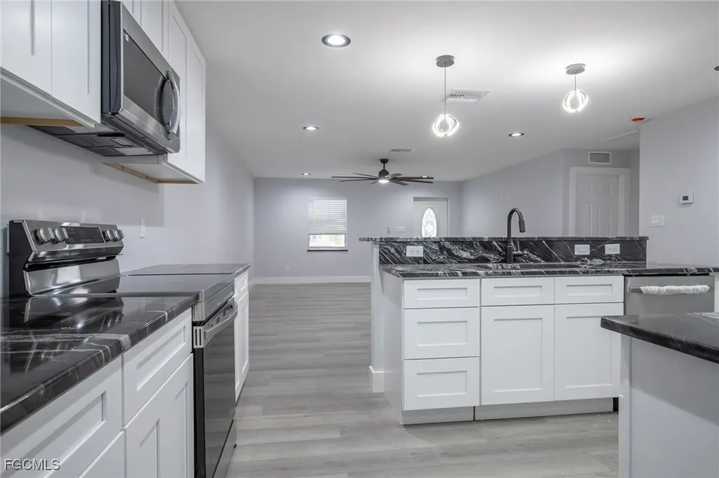 332 W Ventura Avenue Clewiston FL 33440