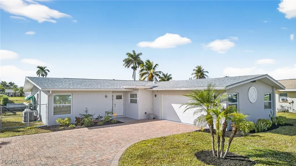 5228 Tower Drive Cape Coral FL 33904