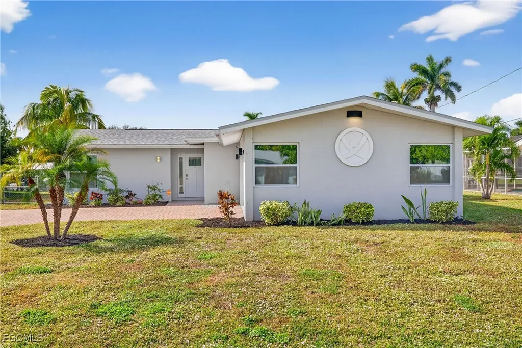 5228 Tower Drive Cape Coral FL 33904