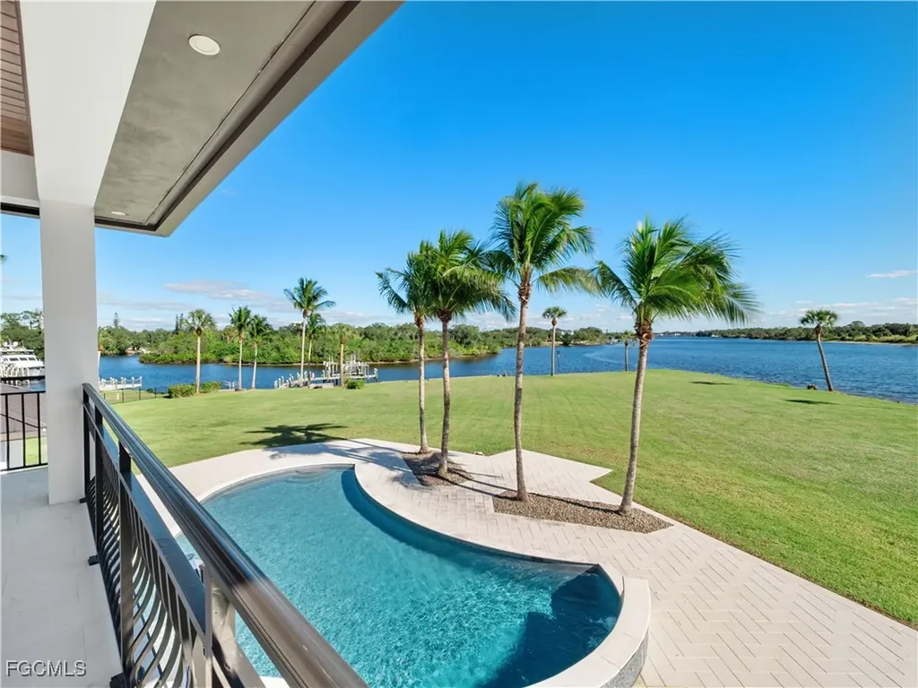 18090 N Olga Drive Alva FL 33920