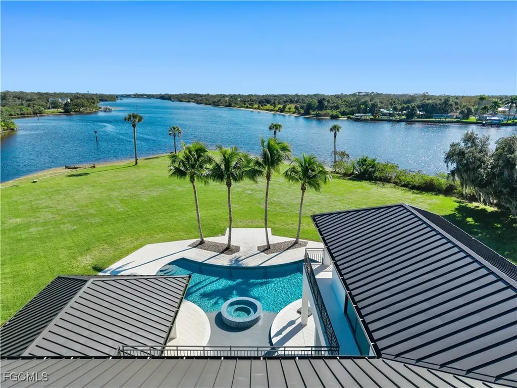 18090 N Olga Drive Alva FL 33920