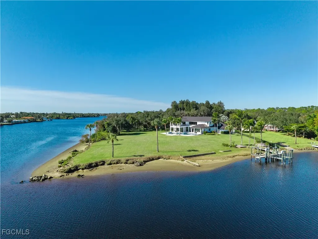 18090 N Olga Drive Alva FL 33920