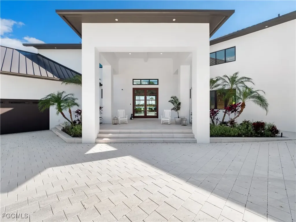 18090 N Olga Drive Alva FL 33920