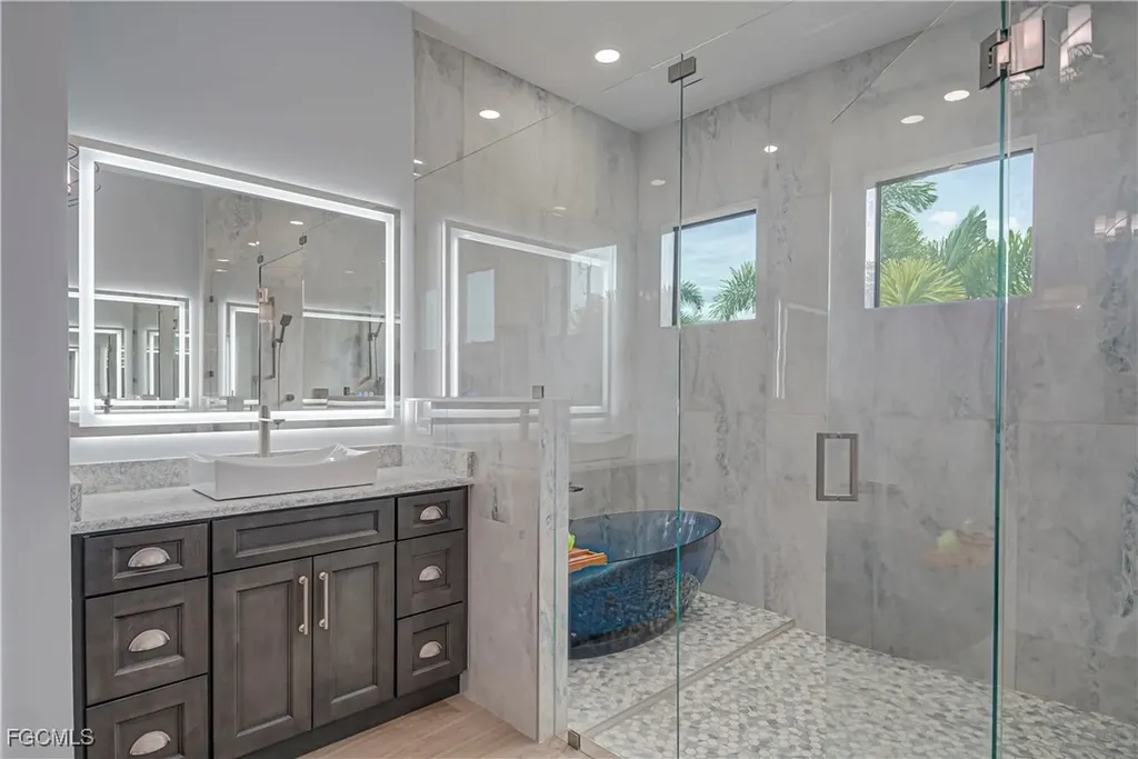 141 SW 54th Street Cape Coral FL 33914