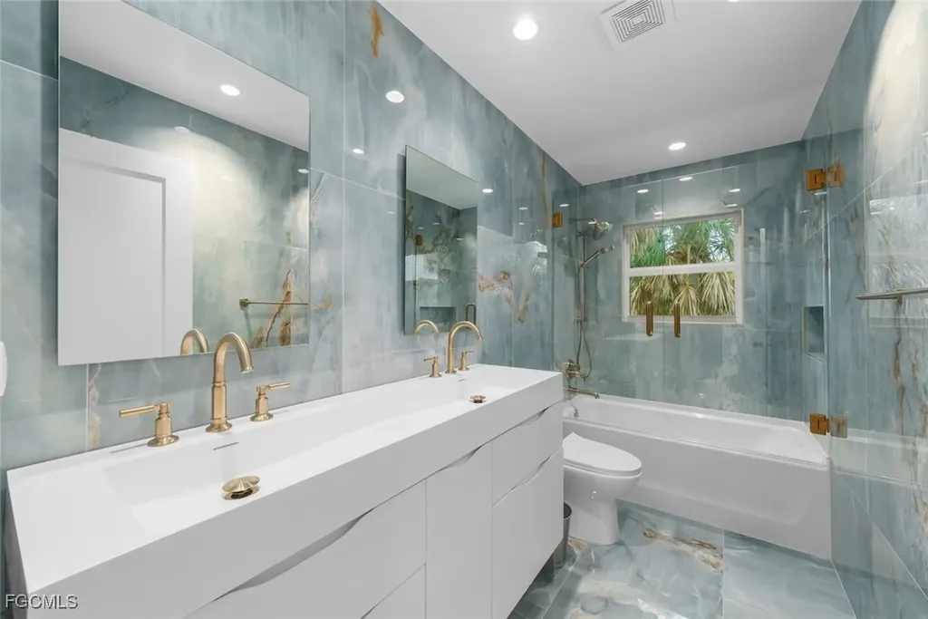 9455 Coventry Court Sanibel FL 33957