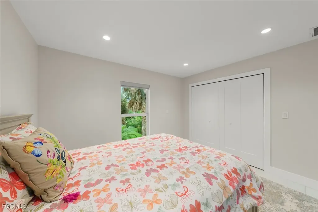 9455 Coventry Court Sanibel FL 33957