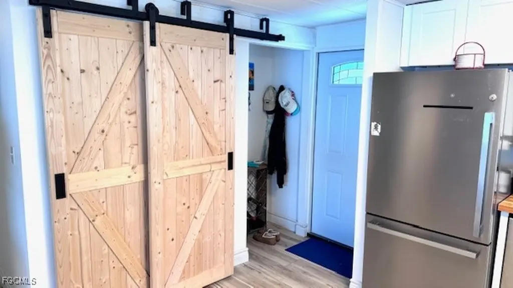 5519 Sir Walter Way North Fort Myers FL 33917