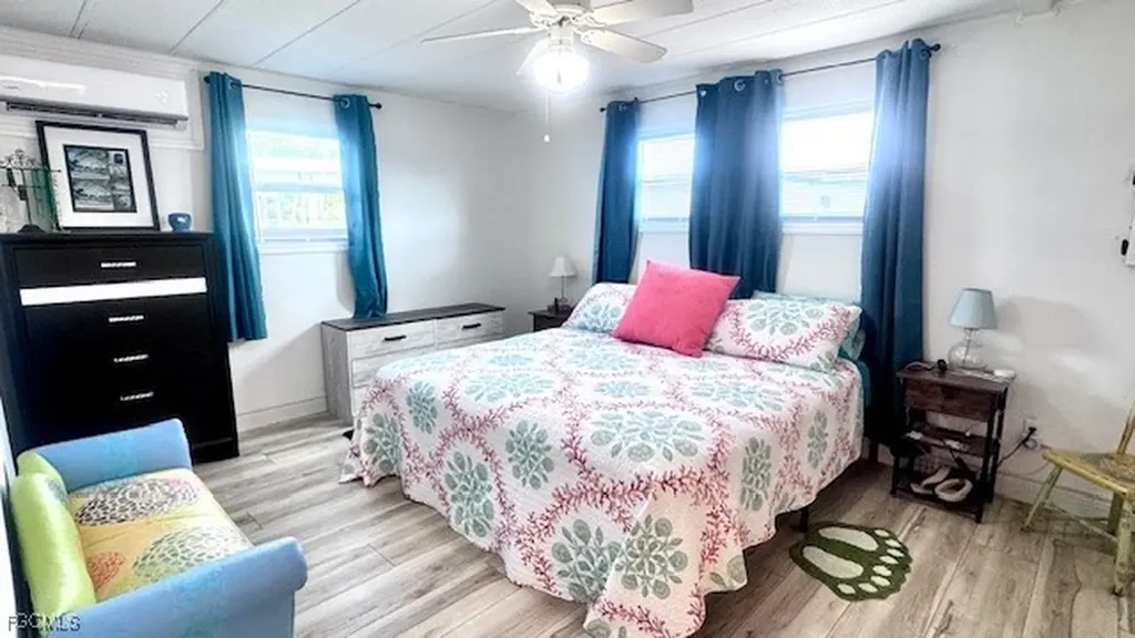 5519 Sir Walter Way North Fort Myers FL 33917