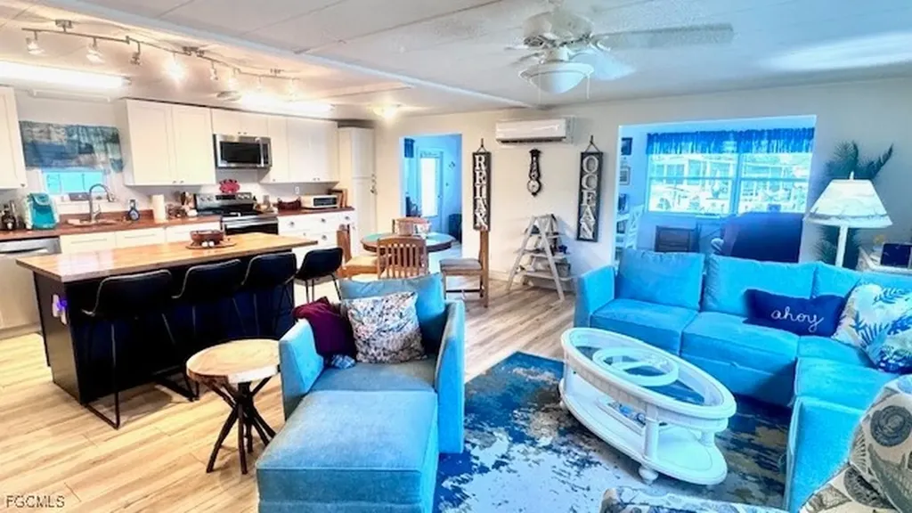 5519 Sir Walter Way North Fort Myers FL 33917