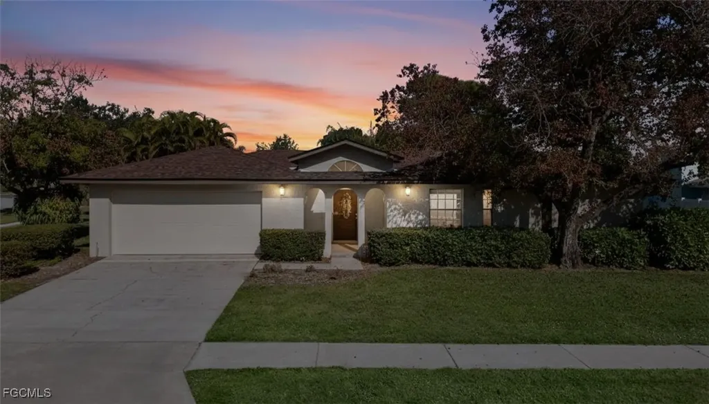 5860 Untermeyer Court North Fort Myers FL 33903
