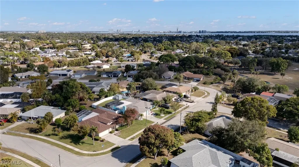 5860 Untermeyer Court North Fort Myers FL 33903