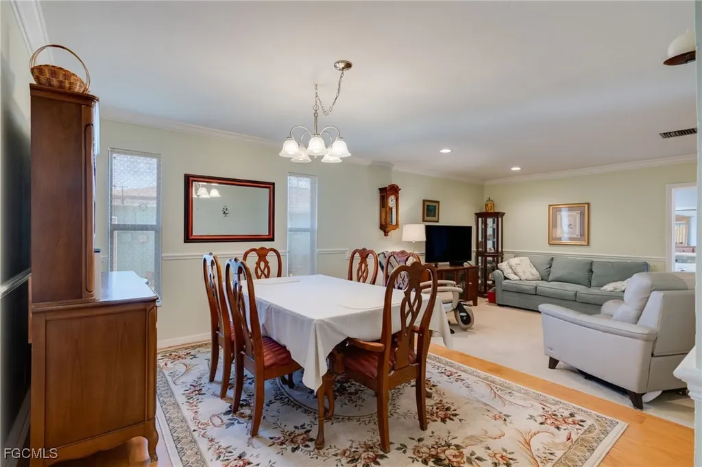 5860 Untermeyer Court North Fort Myers FL 33903