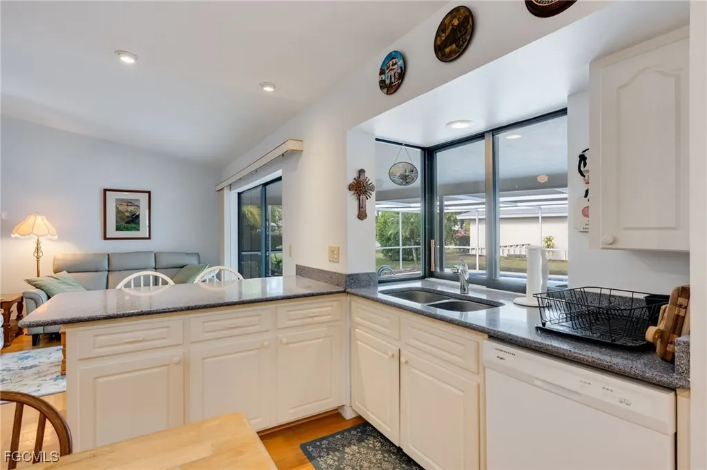 5860 Untermeyer Court North Fort Myers FL 33903