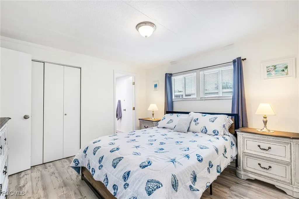 5744 Captain John Smith Loop North Fort Myers FL 33917