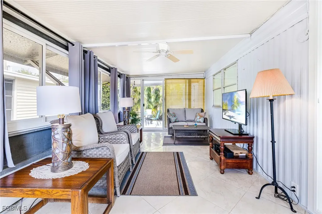 5744 Captain John Smith Loop North Fort Myers FL 33917