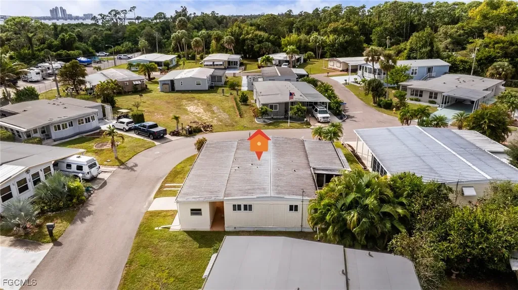 5744 Captain John Smith Loop North Fort Myers FL 33917