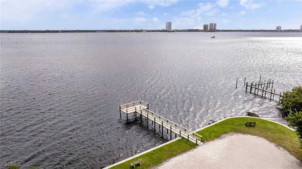 5744 Captain John Smith Loop North Fort Myers FL 33917