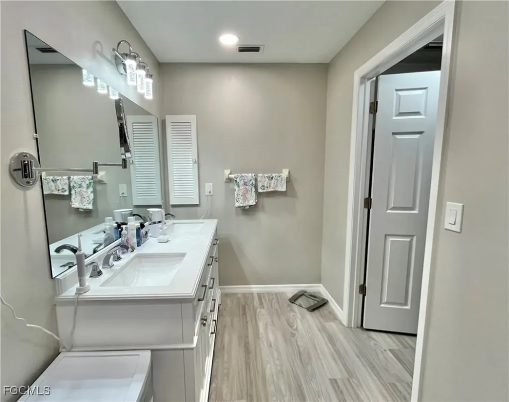 1254 Hazeltine Drive Fort Myers FL 33919