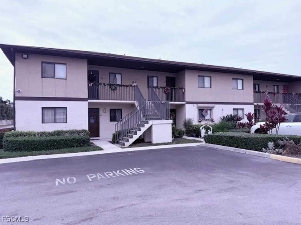 4790 S Cleveland Avenue Fort Myers FL 33907