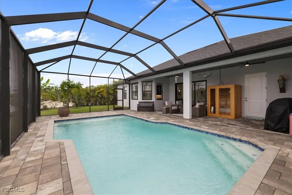 3310 SW 11th Place Cape Coral FL 33914