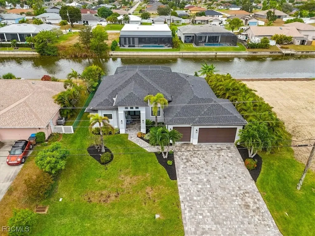 3310 SW 11th Place Cape Coral FL 33914