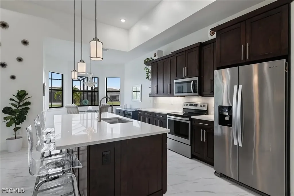 3310 SW 11th Place Cape Coral FL 33914