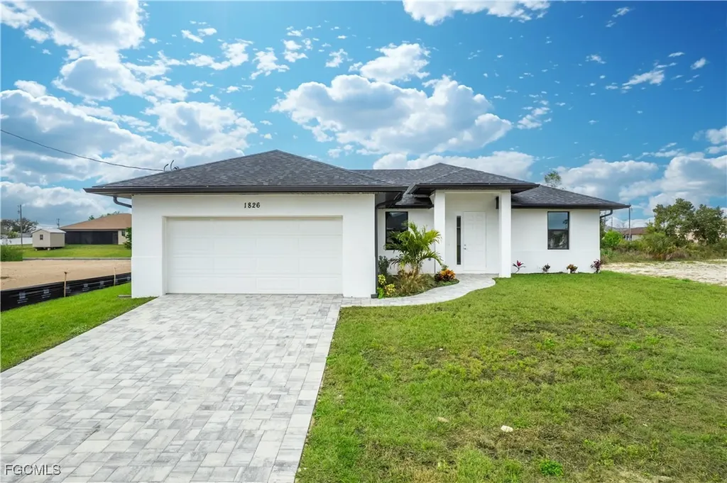 1826 NE 10th Place Cape Coral FL 33909