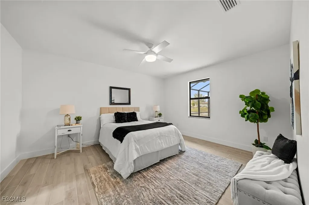 1826 NE 10th Place Cape Coral FL 33909