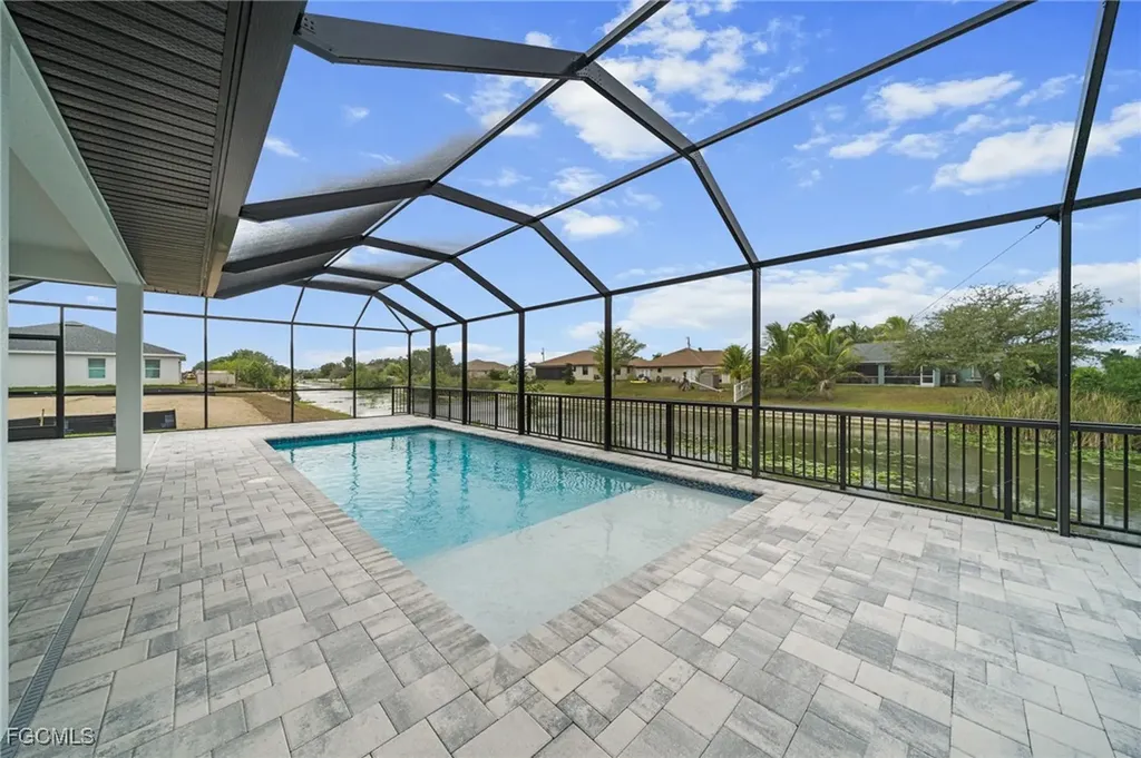 1826 NE 10th Place Cape Coral FL 33909