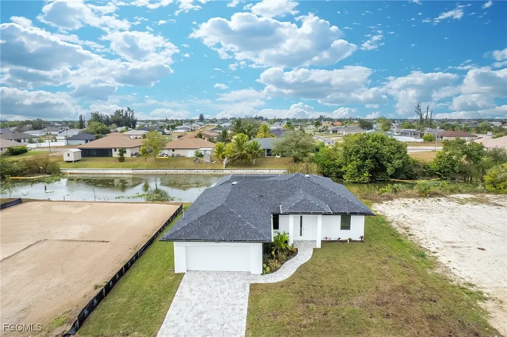 1826 NE 10th Place Cape Coral FL 33909
