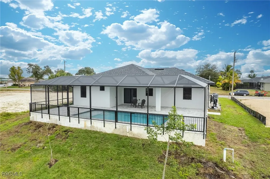 1826 NE 10th Place Cape Coral FL 33909