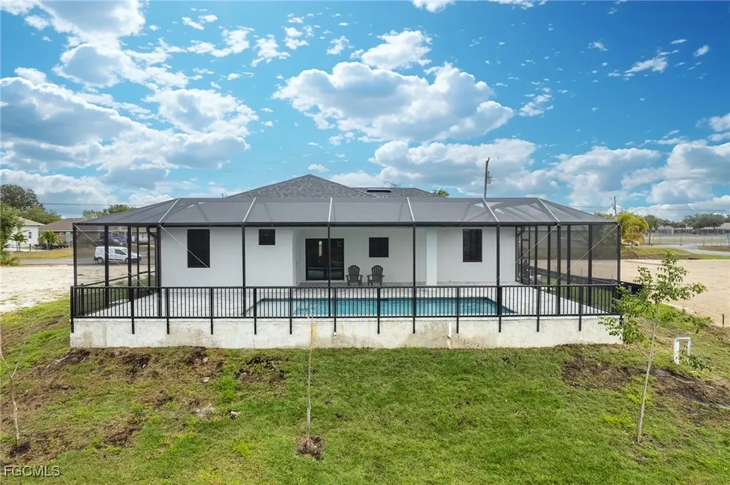 1826 NE 10th Place Cape Coral FL 33909