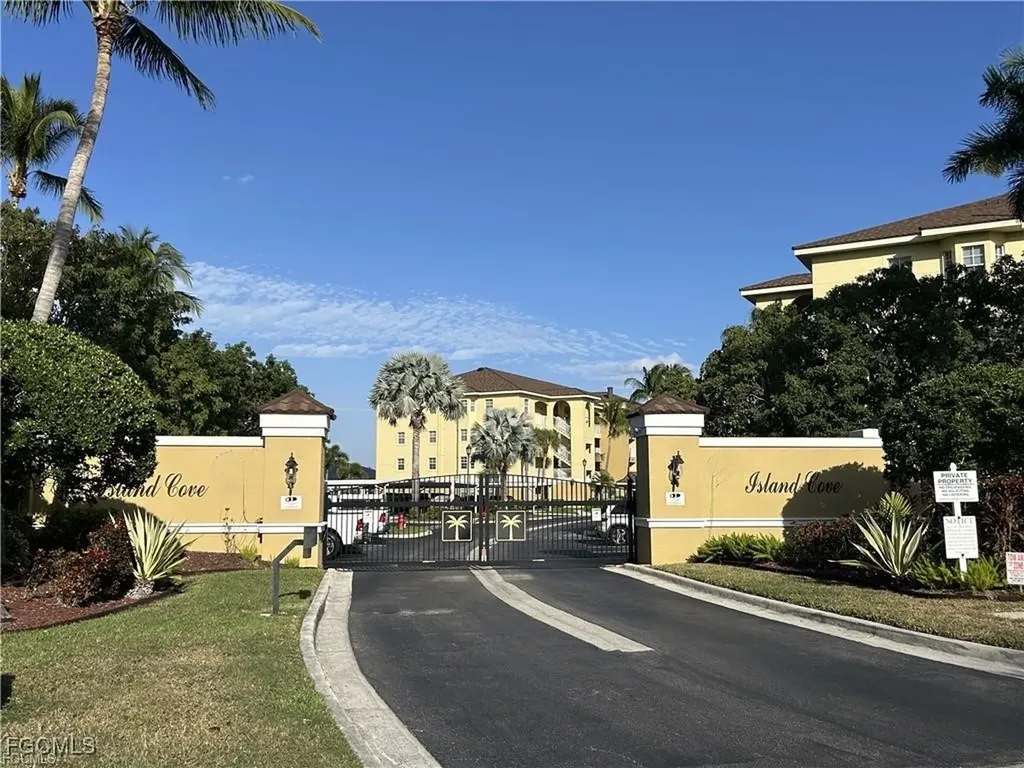1785 Four Mile Cove Parkway Cape Coral FL 33990