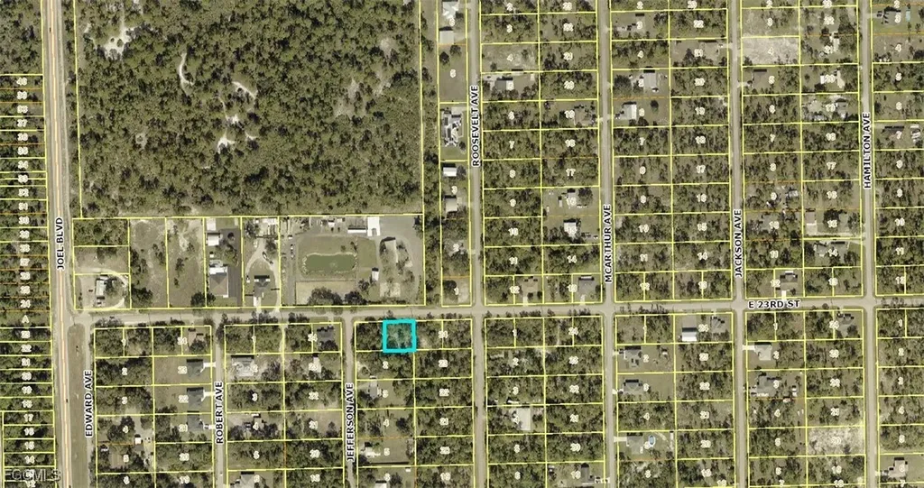 2602 E 23rd Street Alva FL 33920