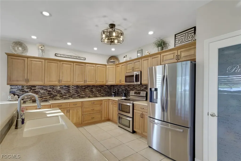 11982 Royal Tee Circle Cape Coral FL 33991