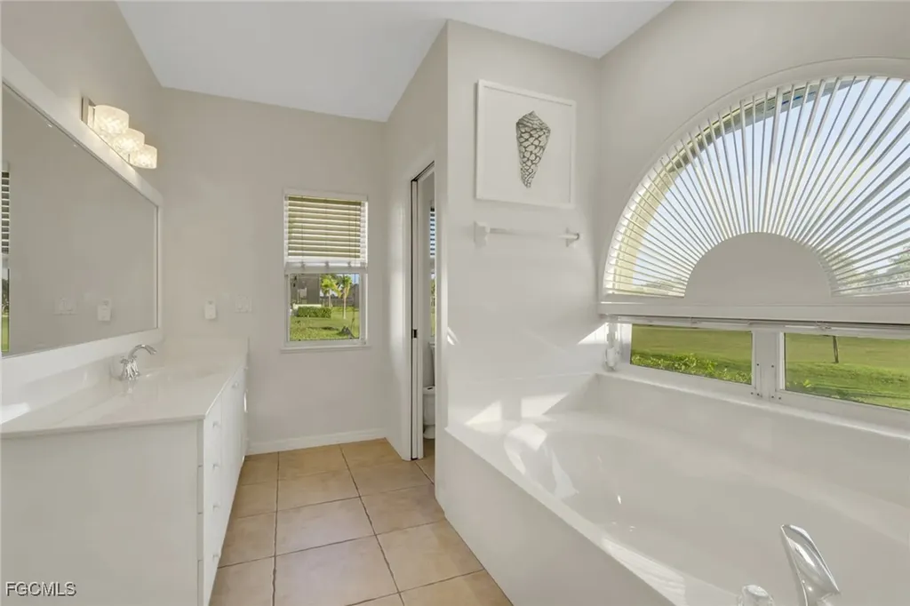 11982 Royal Tee Circle Cape Coral FL 33991