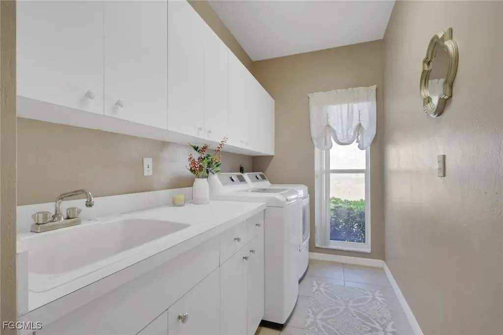 11982 Royal Tee Circle Cape Coral FL 33991