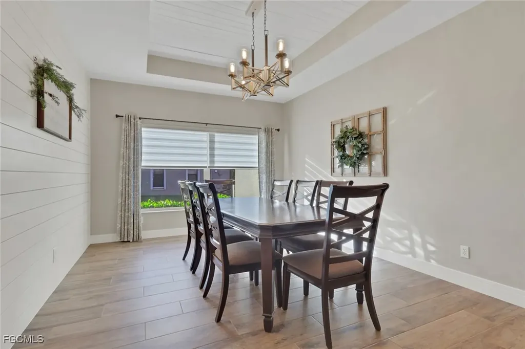 11982 Royal Tee Circle Cape Coral FL 33991