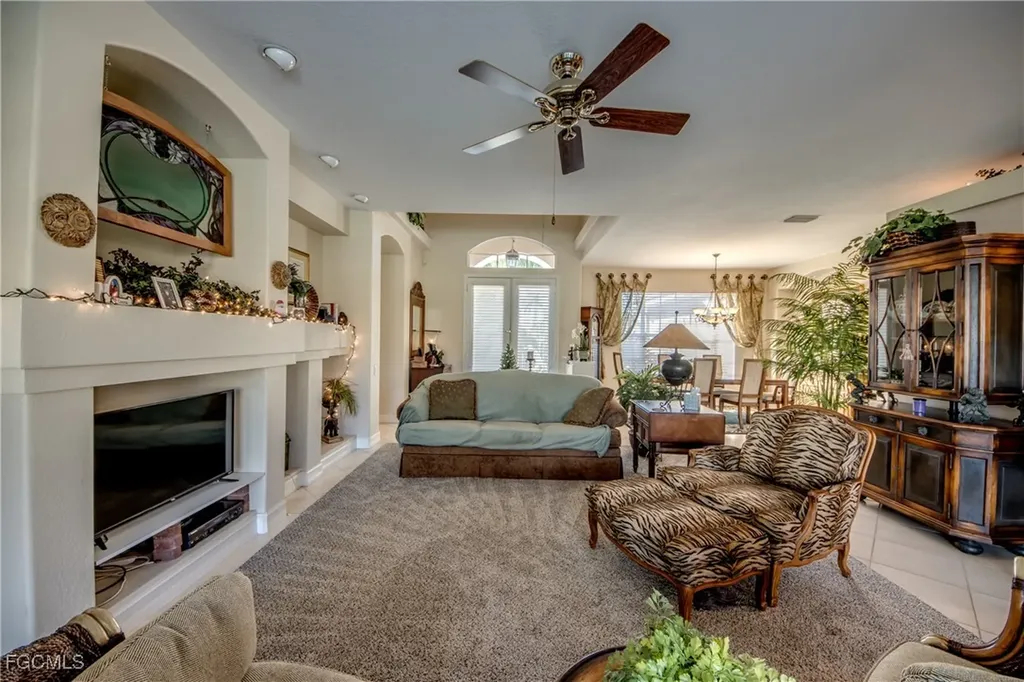 5605 Merlyn Lane Cape Coral FL 33914