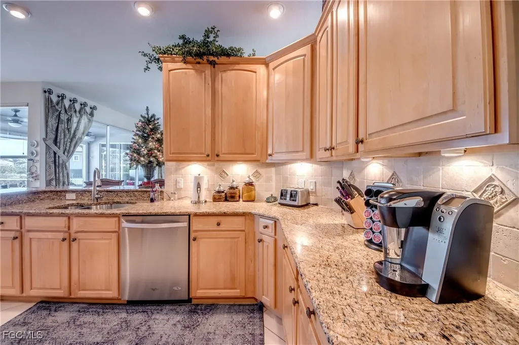 5605 Merlyn Lane Cape Coral FL 33914