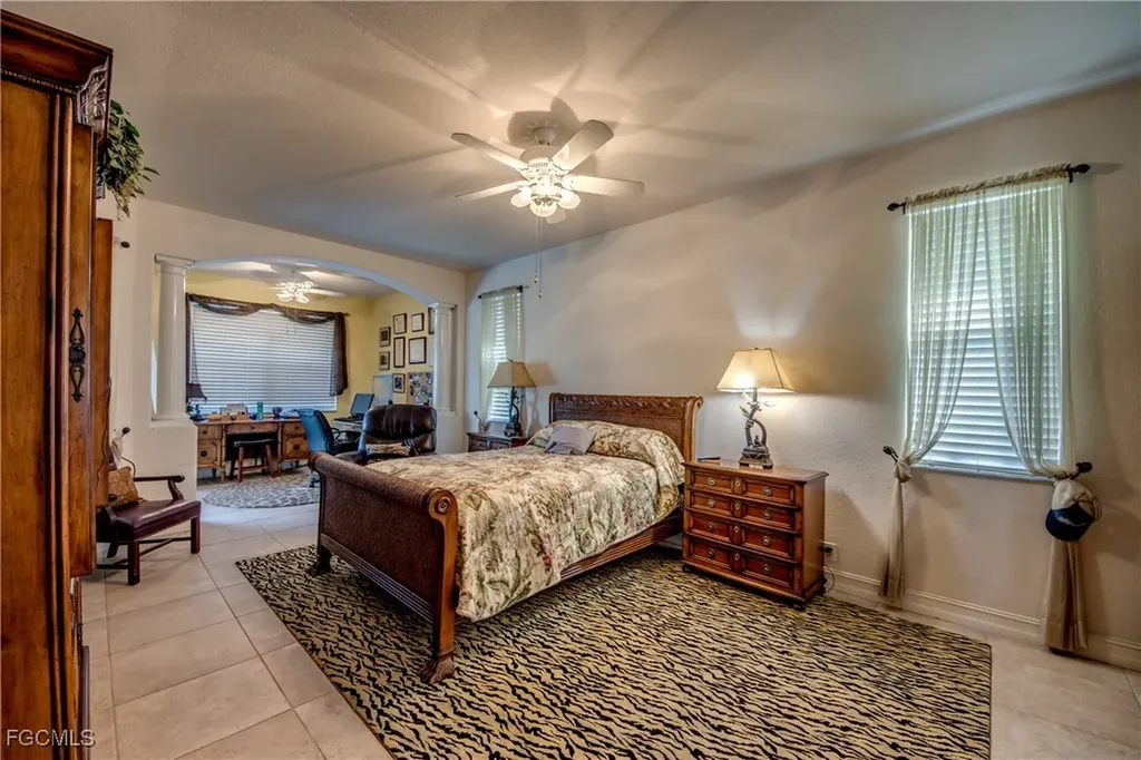 5605 Merlyn Lane Cape Coral FL 33914