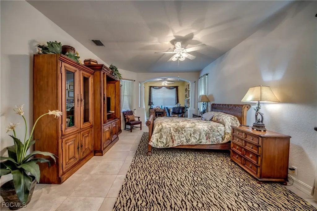 5605 Merlyn Lane Cape Coral FL 33914