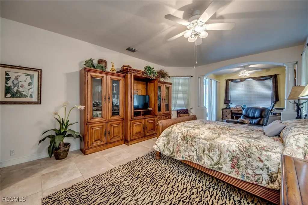 5605 Merlyn Lane Cape Coral FL 33914