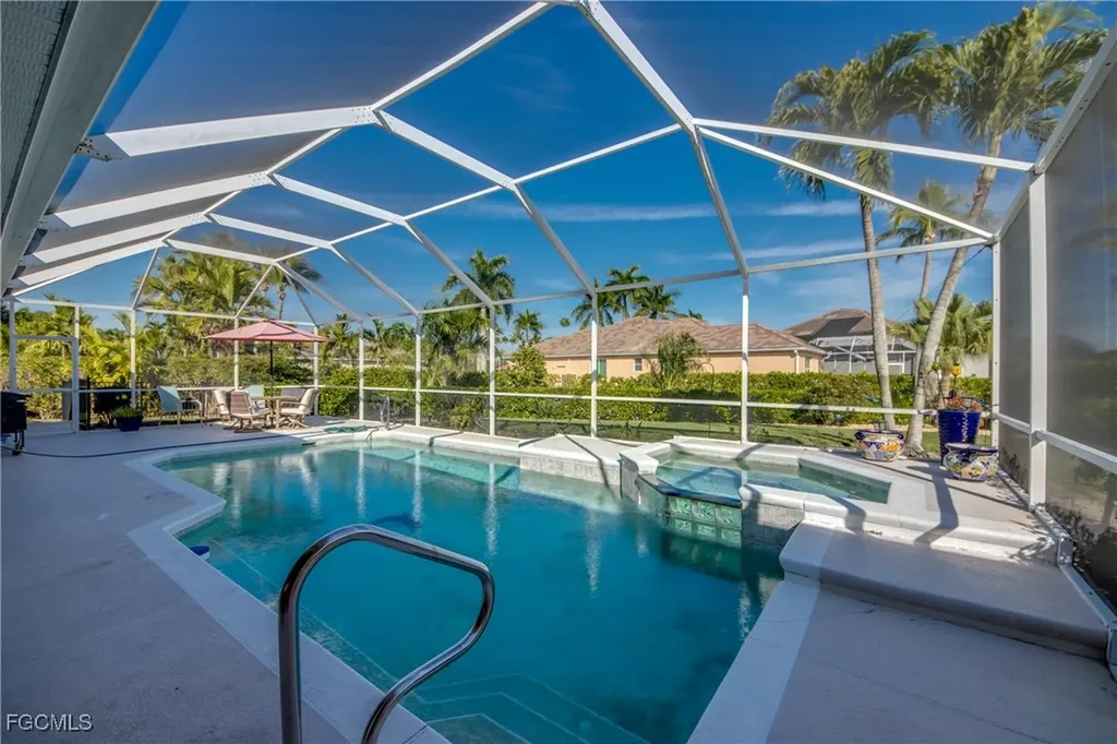 5605 Merlyn Lane Cape Coral FL 33914