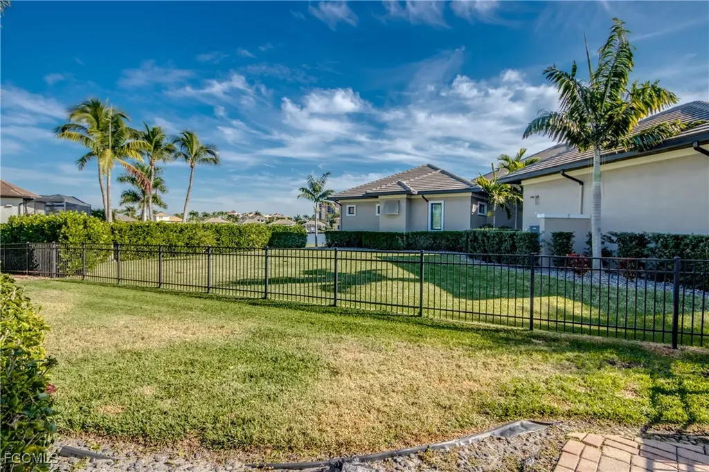5605 Merlyn Lane Cape Coral FL 33914