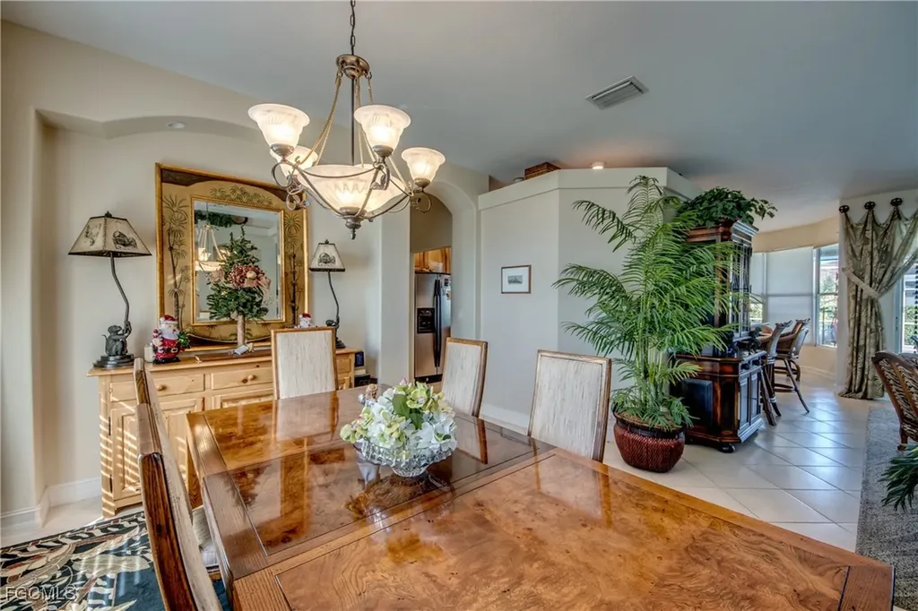 5605 Merlyn Lane Cape Coral FL 33914