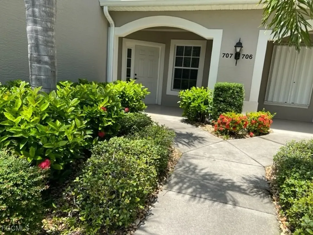 10130 Colonial Country Club Boulevard Fort Myers FL 33913