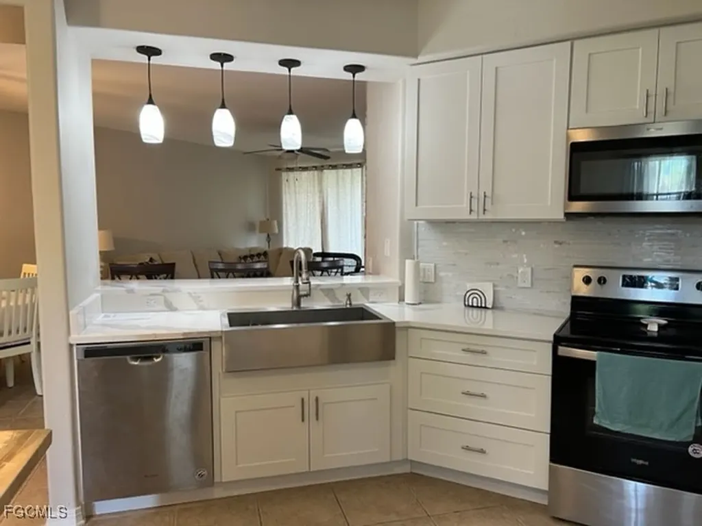 10130 Colonial Country Club Boulevard Fort Myers FL 33913